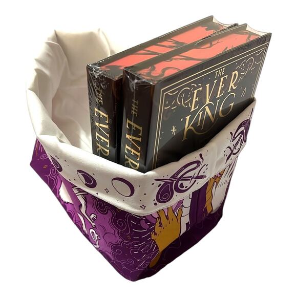 Illumicrate The Hurricane Wars Shadowforged Book Organiser - May 2024 - Picture 2 of 5